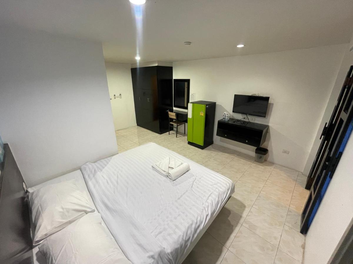 Cokoon Islanda Patong Hotel Экстерьер фото