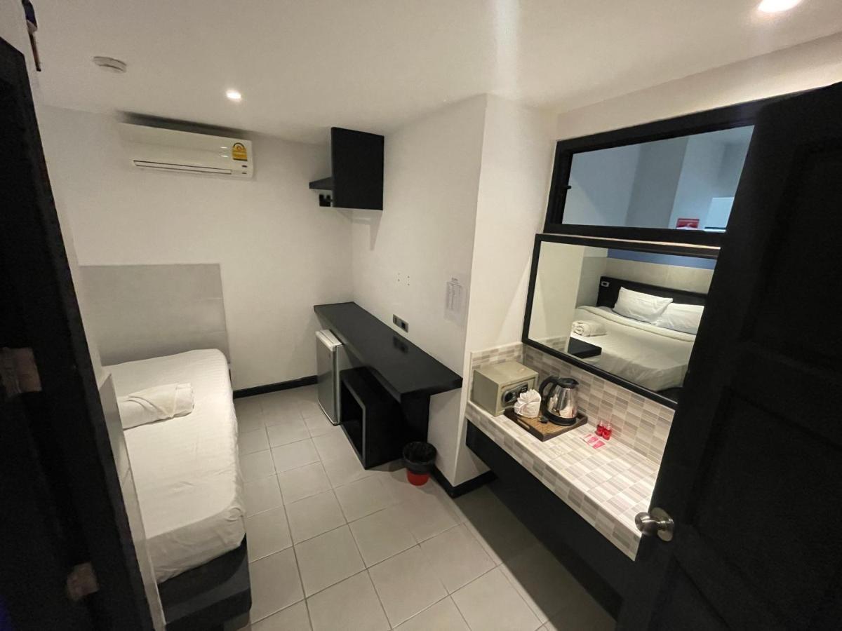 Cokoon Islanda Patong Hotel Экстерьер фото